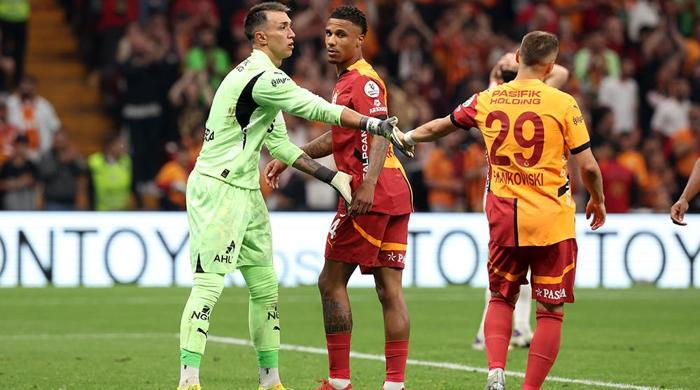 Galatasaraydan savunmaya yeni hamle Yuvaya geri dönüyor