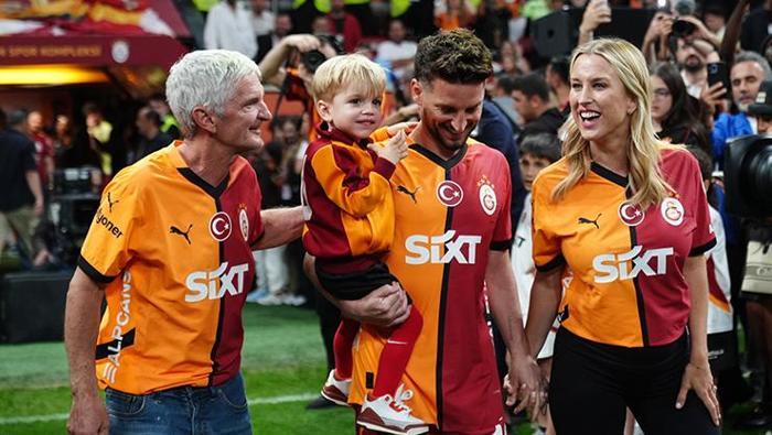 Oğlun Ciro, Galatasarayla özdeşleşti. Ciro ileride maçlara gelecek mi