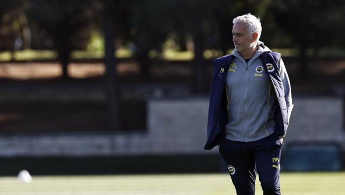 Son dakika Jose Mourinhodan Fenerbahçe ve Inter açıklaması: Daha fazla dayanamadı, mesaj gönderdi