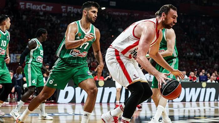 Olaylı seride şampiyon Olympiakos Panathinaikosta Ergin Ataman çılgına döndü Ben Türküm diye...