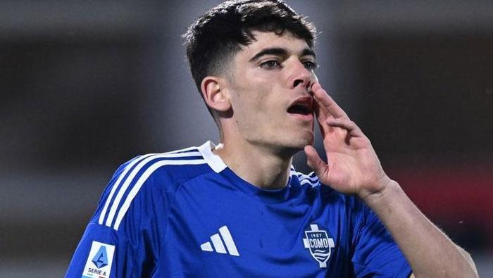 Alex Valle (Sol bek)