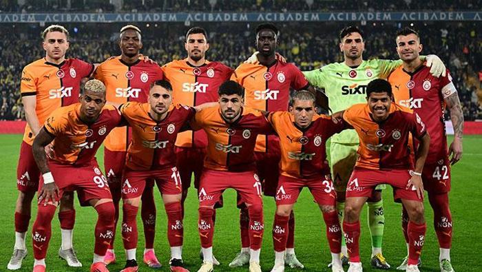 Galatasarayın yıldızına dev teklif İki katını önerdiler...