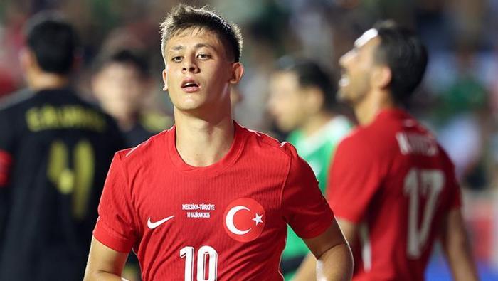 ARDA GÜLER ÇOK ÖFKELENDİ