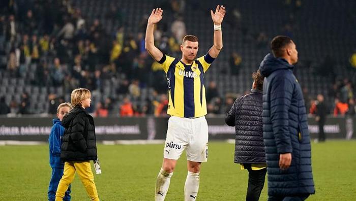 FENERBAHÇE KARİYERİ
