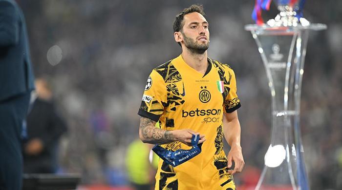 Hakan sürprizi