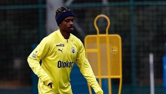 ÖZEL | Fenerbahçenin jokeri geri dönüyor: Jose Mourinho kararını verdi Şampiyonluk yarışı beni hırslandırıyor