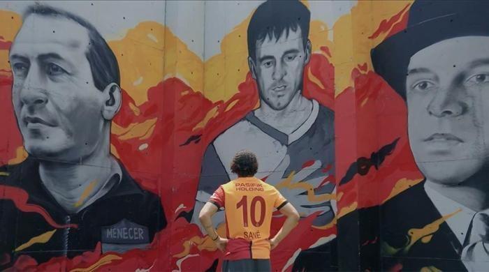 EFSANELERDEN ETKİLENDİ
