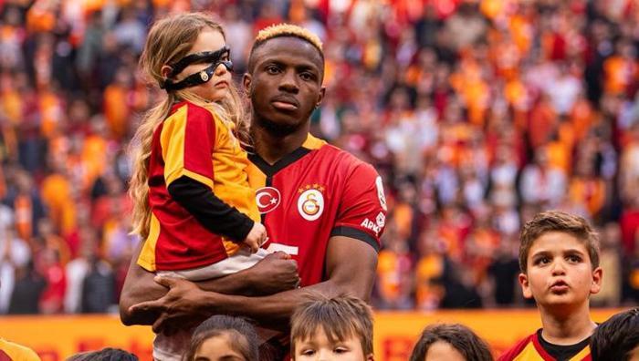 Size bu kadar net söylüyorum Alfredo Pedulladan Osimhen açıklaması: Teklifi kabul edecekti ama...