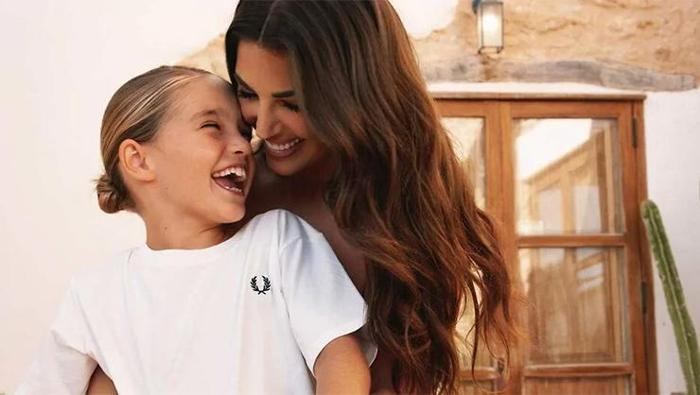 Sneijderin eski eşi Yolanthe Cabaudan Türkçe mesaj Türkiyeyi unutmadı