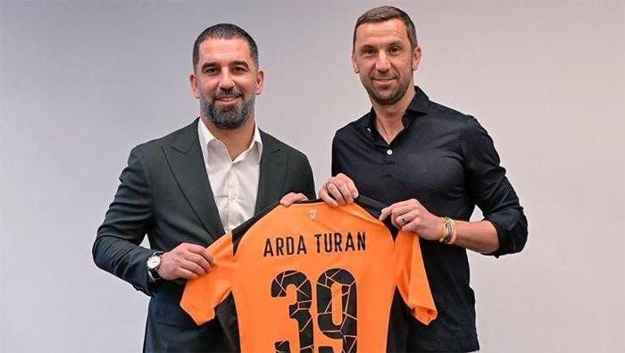 Shakhtar Donetske imzayı yeni atmıştı: Arda Turan üçüncü kez bombayı patlattı