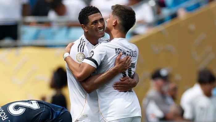 Arda Güler golünü attı, Roberto Carlos, Salgado ve Solari yerinden fırladı: Sahada bir şövalye gibi Real Madrid 10 kişiyle ezdi geçti