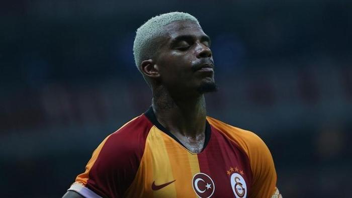 Galatasaraydan ayrılacağı iddia edilen Leminadan flaş karar Sosyal medyadan duyurdu
