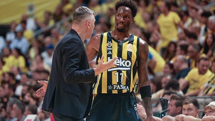 Fenerbahçe Beko - Beşiktaş Fibabanka maçından kareler