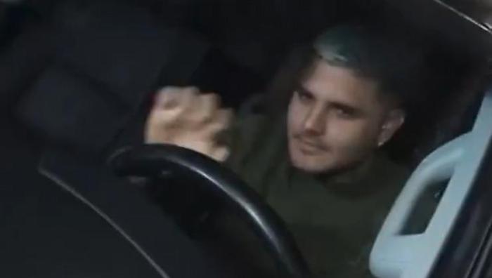 Tüm Arjantin canlı yayında izledi Mauro Icardi kızlarını almaya gitti, 11 saat bekletildi: Polis devreye girdi