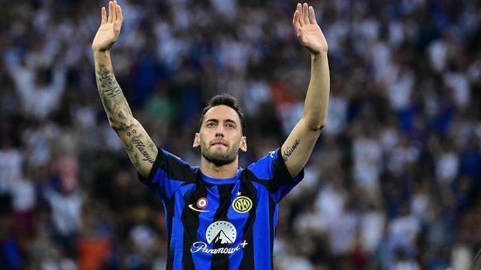 Hakan Çalhanoğlundan olay Galatasaray hamlesi Transferde bizzat kendisi devreye girdi