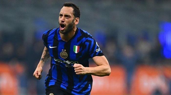 Hakan Çalhanoğlundan olay Galatasaray hamlesi Transferde bizzat kendisi devreye girdi