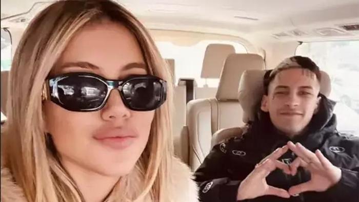 Mauro Icardi ve Wanda Nara: 10 saatlik kriz sonrası ilan-ı aşk