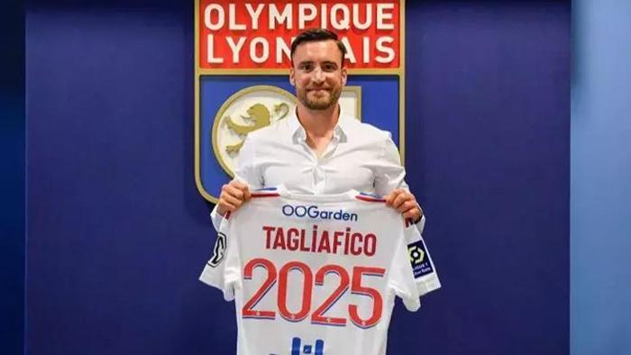 NİCOLAS TAGLİAFİCO
