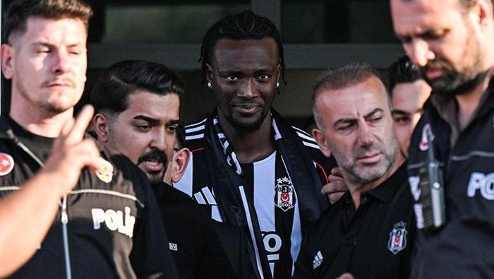 Tammy Abrahamdan Serdal Adalıya Galatasaray sorusu Başkanı bu sözlerle ikna etti...