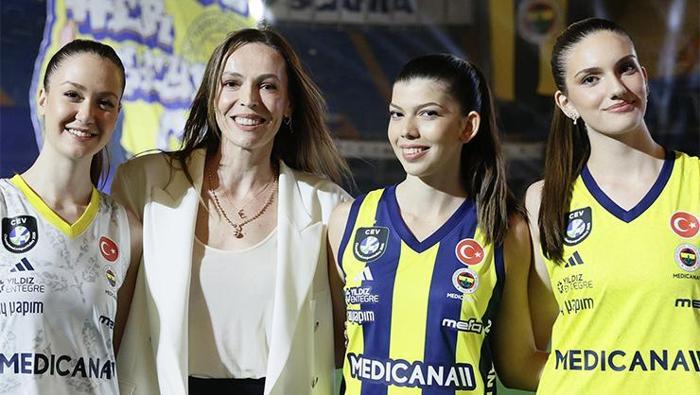 Tüm gözler üzerinde: Fenerbahçe forma lansmanına Hande Baladın damgası