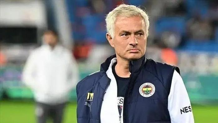 YENİ SEZONDA DA İLK 11DE DÜŞÜNÜLMÜYOR