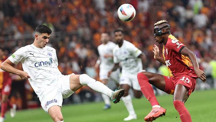 Osimhen yıllık 11 milyon Euroyu kabul etti Transfer fişeği ateşlenmiş, kimsenin haberi yok