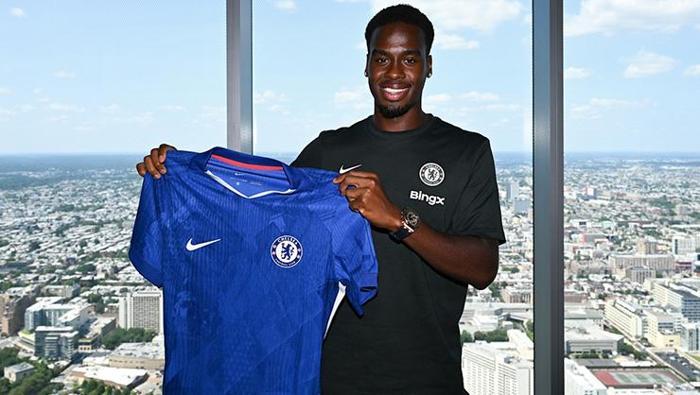 Bynoe-Gittens (Sol kanat) Dortmund -> Chelsea