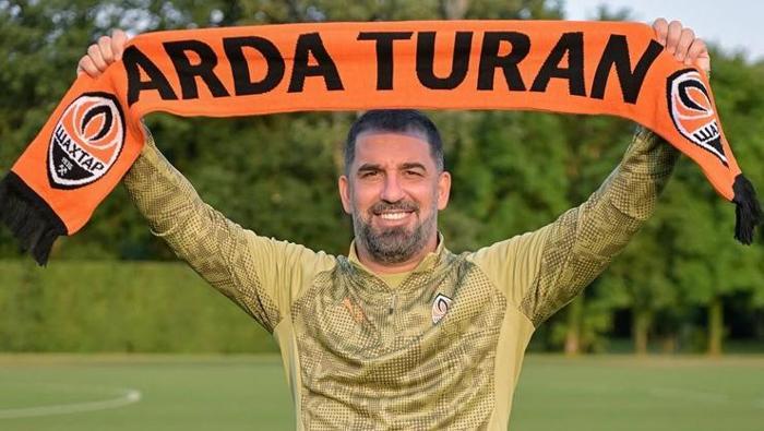 Arda Turan mest etti: Herkesi hayran bıraktı Savunmada Simeone, hücumda Luis Enrique...