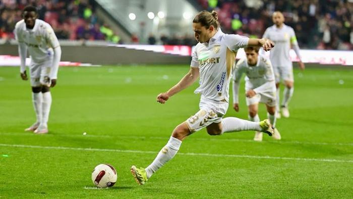 Galatasarayda ayrılık kararı Sözleşmesi feshediliyor, bir dönem sona eriyor