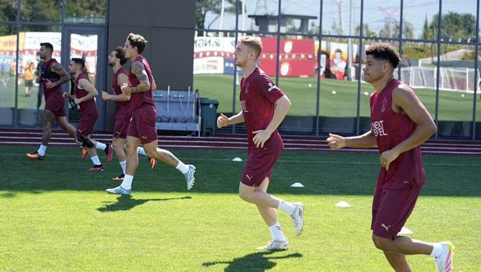 Galatasarayda ayrılık kararı Sözleşmesi feshediliyor, bir dönem sona eriyor