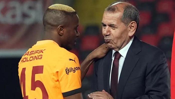 Galatasarayı zora sokacak bir hamle... Dursun Özbekten Osimhen açıklaması geldi Pazarlıklar kıran kırana devam ediyor