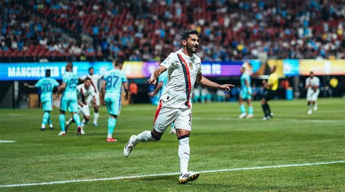 İlkay bir adım önde
