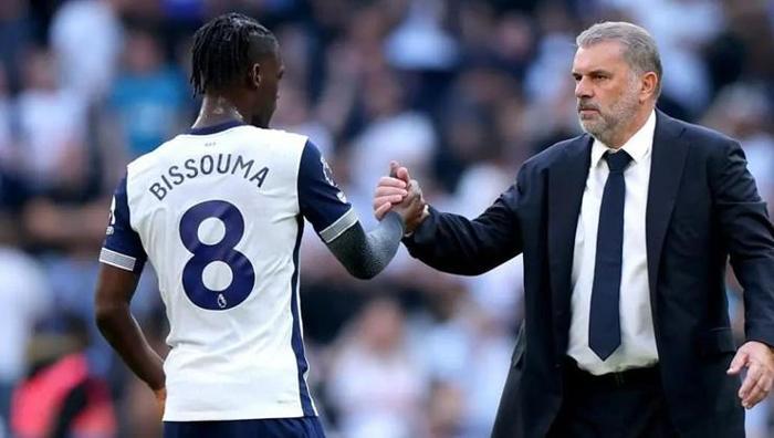 Fenerbahçeye transferde Comolli şoku Taraftarlar bekliyor, Juventus son anda araya girdi