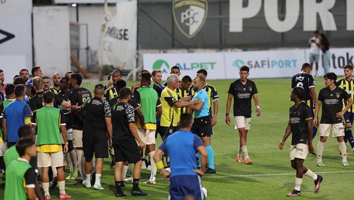 Portimonense-Fenerbahçe maçında saha karıştı Portekizlilerin tekme tokat futboluna sert tepki: Mourinho bile dayanamadı