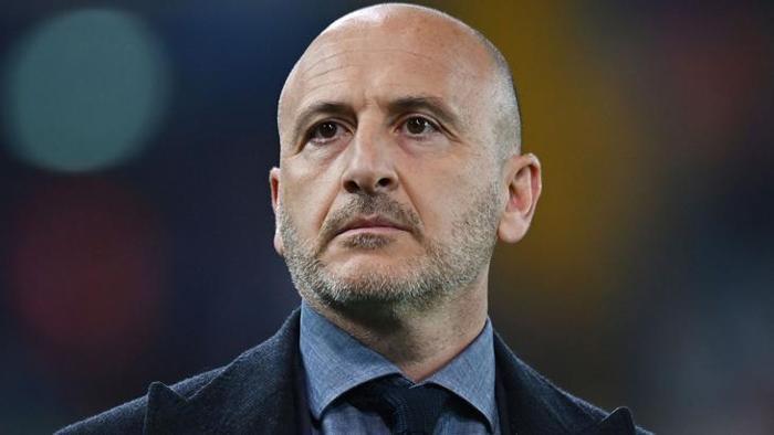 AUSILIO AÇIKLADI