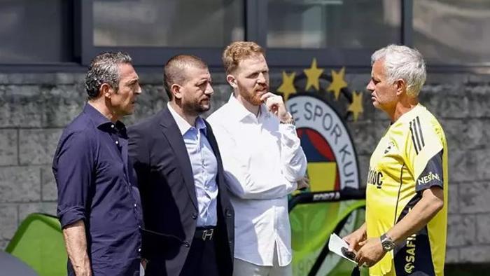 Fenerbahçeden yılın transfer çalımı 2 bomba birden...