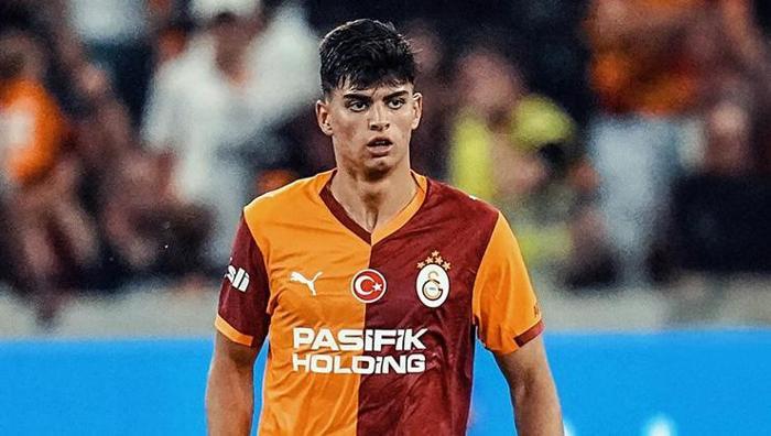 Galatasarayda Arda Ünyay patlaması Okan Buruk kararını verdi, ayrılacak isimler belli oldu