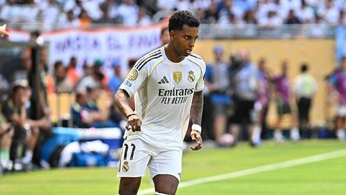 İLK 11 PARÇASI OLARAK GÖRÜLMÜYOR