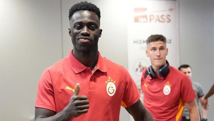 Davinson Sanchezin menajeri devreye girdi Galatasaraya şart koştu