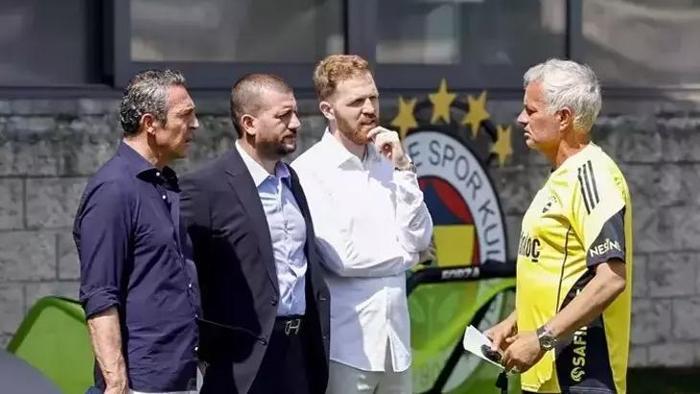 Fenerbahçe transfer için Juventusun kapısını çalıyor Yıldız futbolcu için gözler yönetimde