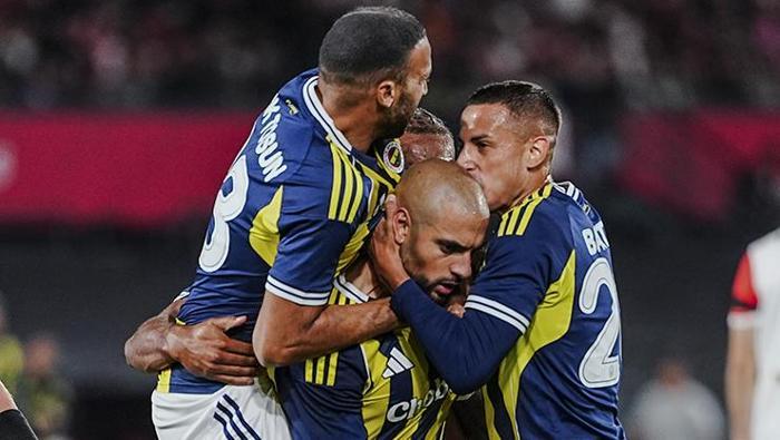 Feyenoord-Fenerbahçe maçı sonrası sert eleştiri Sosyal medyayı salladı