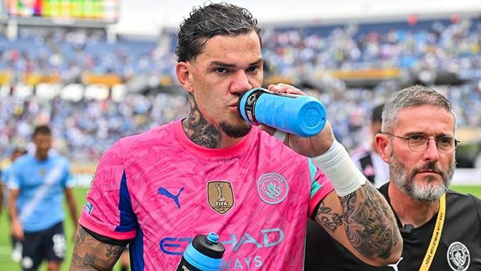 Okan Buruk, Ederson ile görüşme gerçekleştirdi Transferde son dakika gelişmesi