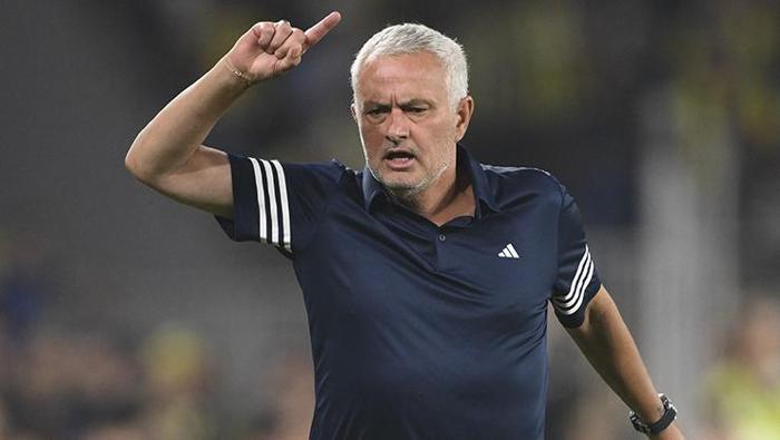 MOURINHO BAŞ BELASI