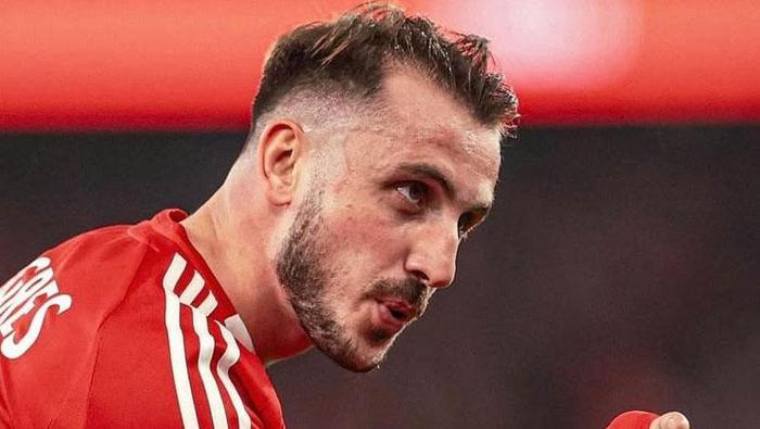 GALATASARAY PERSONELİ VE ESKİ FUTBOLCULARA TELEFON
