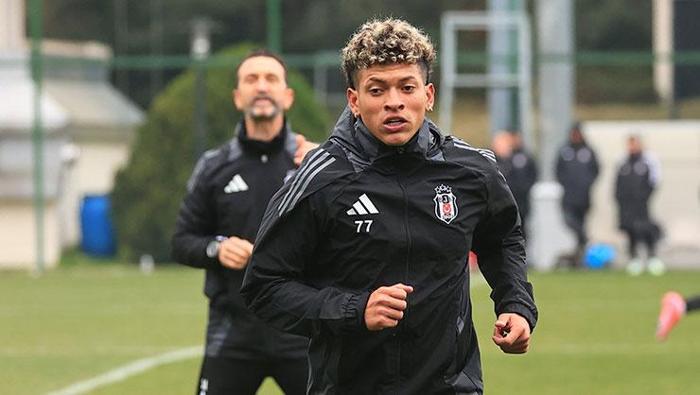 Elan Ricardo (Orta saha) Beşiktaş -> Athletico Paranaense