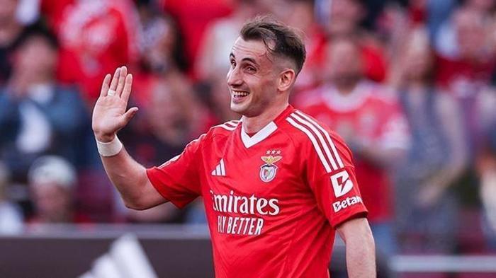 Fenerbahçede Kerem Aktürkoğlu tamam, sıradaki isim için pazarlık sürüyor Transferde sıcak gelişme