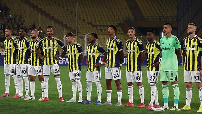 Fenerbahçe - Benfica maçının ardından yıldız isme sert eleştiri: Sahanın en vasatıydı | Fenerbahçeye laf yok