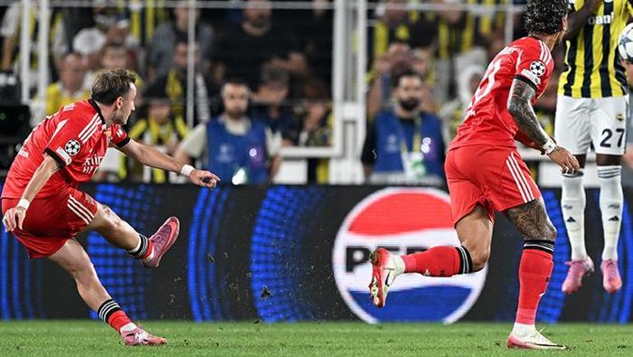 GOLE YAKLAŞTI