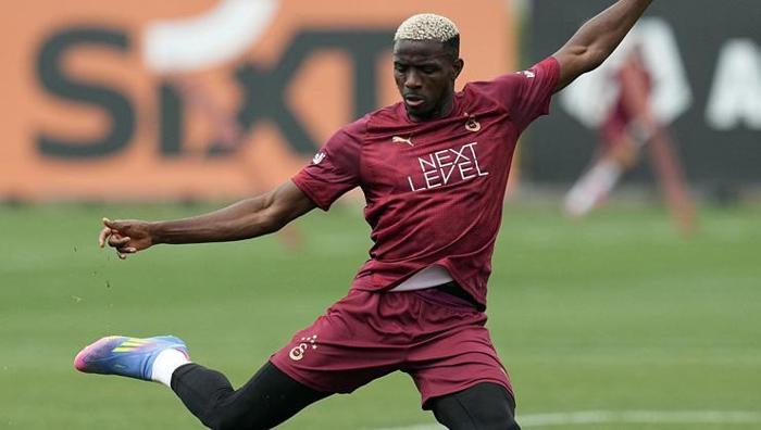 De Laurentiisten Osimhen itirafı PSGden gelen teklifi açıkladı: Dev bonservis bedeli