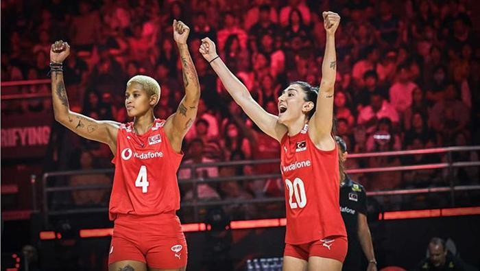 Filenin Sultanları, İspanyaya göz açtırmadı Melissa Vargas, Yaprak Erkek takımı sırtladı